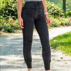 AGOGIE Women's +20 Resistance Pants (Black Size M)